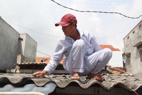 Bình Định chuẩn bị di dời dân, Đà Nẵng cấm tàu thuyền ra khơi trước bão số 6