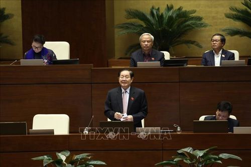 Các Bộ trưởng trả lời chất vấn không né tránh, thẳng thắn nhận trách nhiệm
