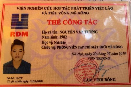 Vi phạm luật giao thông, dùng thẻ công tác giả mạo nhà báo để 'xin'