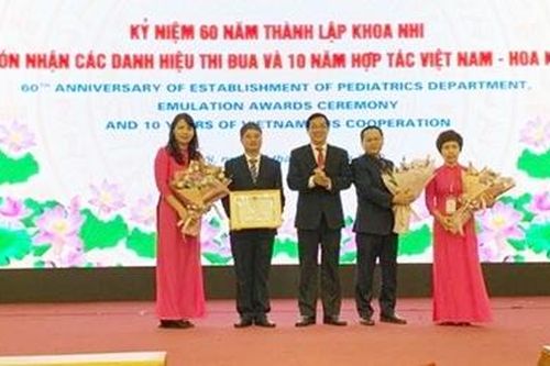 Cứu sống nhiều trẻ sinh ra từ mẹ có bệnh lý nội khoa nặng