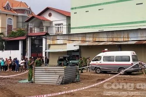 Phát hiện thi thể bé trai sơ sinh trong công trình xây dựng