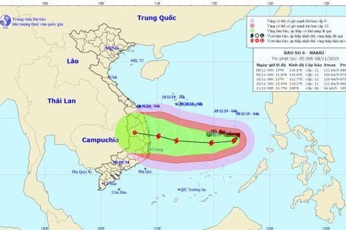 Bão số 6 đổi hướng, đi nhanh vào đất liền