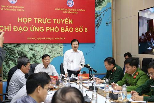 Khẩn trương ứng phó với bão số 6