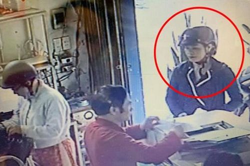 Nữ 'đạo chích' diễn trò ở tiệm photocopy