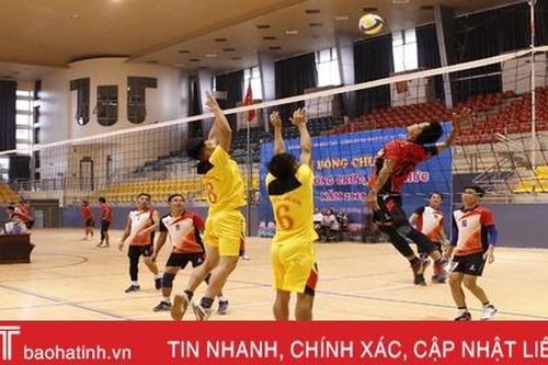 Ngành giáo dục Hà Tĩnh tổ chức giải thể thao mừng ngày Nhà giáo Việt Nam