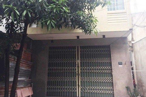 Kiểm tra kho trà sữa nhập lậu, phát hiện người Trung Quốc ở 'chui'