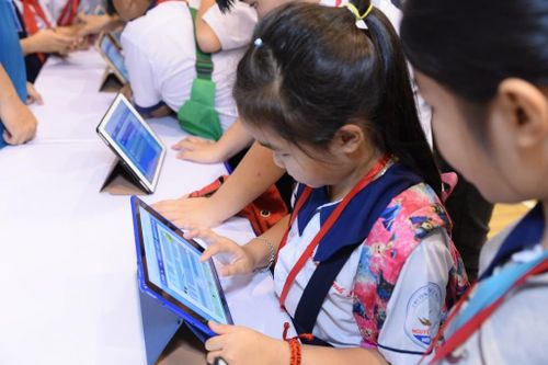 650 học sinh tiểu học tìm hiểu về tái chế trong quản lý chất thải