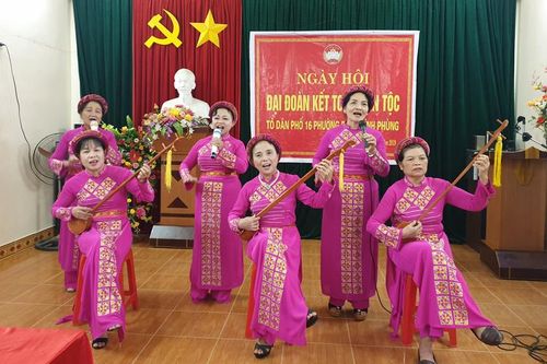 Vui tươi ngày hội đại đoàn kết dân tộc