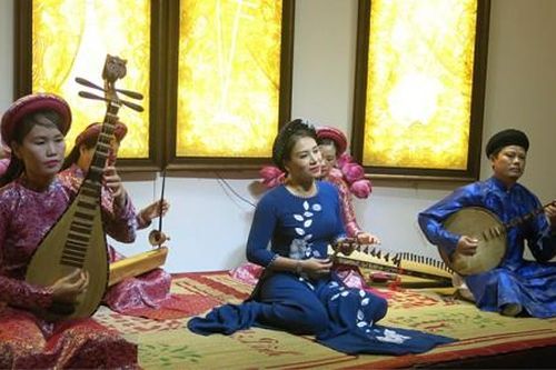 Văn hóa - Nghệ thuật Thông tin văn hóa Xây dựng hồ sơ di sản ca Huế trình UNESCO
