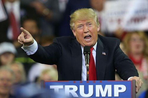 Tổng thống Donald Trump phủ nhận việc đồng ý dỡ bỏ thuế quan cho Trung Quốc