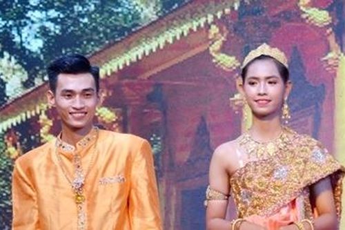 Ấn tượng với trang phục đồng bào dân tộc Khmer