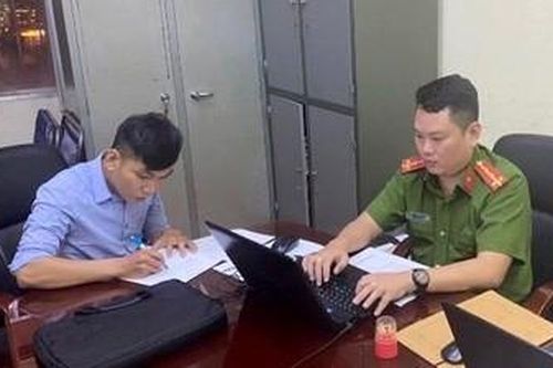 Nghi can cầm đầu nhóm chém Quân 'Xa Lộ' đầu thú
