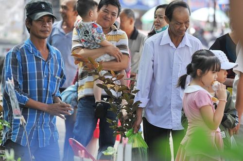 Nhiều cây trái độc lạ tại hội chợ nông nghiệp quốc tế ở Cần Thơ