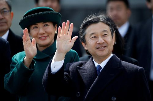 Trách nhiệm nặng nề và quyền lực có hạn đợi chờ Nhật hoàng Naruhito