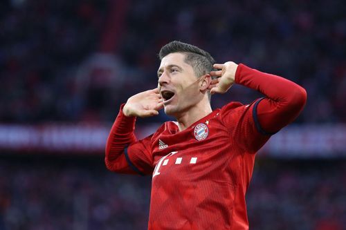 Lewandowski ghi bàn nhiều hơn MU đầu mùa này