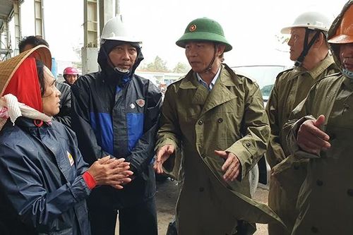 Bình Định khẩn trương di dời dân trước khi bão đổ bộ