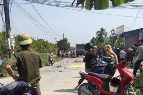 Hải Phòng: Đi ăn cưới về hai thanh niên chết thảm khi va chạm với xe tải