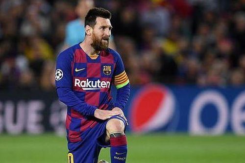 Messi lập cú hattrik, bàn thắng còn lại thuộc về Busquets