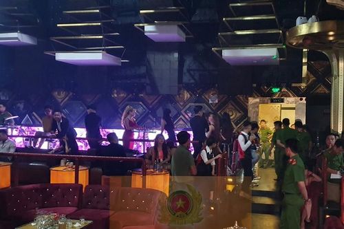 35 người dương tính ma túy trong quán bar lúc nửa đêm