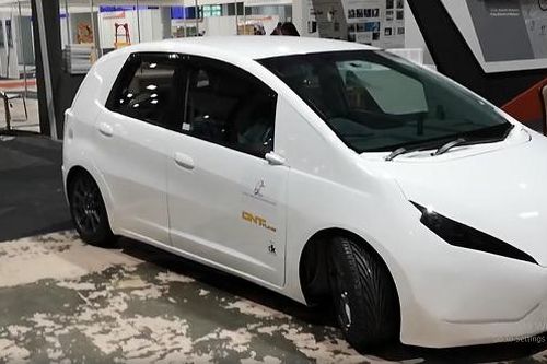 Xe điện chạy từ dầu ăn phế thải của Malaysia gây sốt
