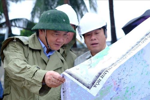 Lãnh đạo tỉnh Khánh Hòa kiểm tra công tác chuẩn bị ứng phó với bão số 6