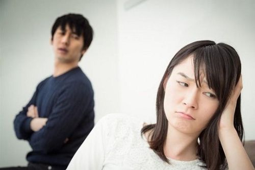 Không hụt hẫng khi chồng xách vali ra khỏi nhà