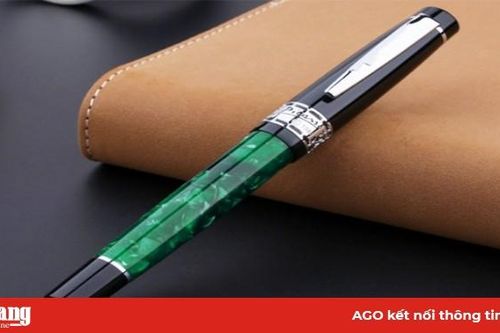 Nên tặng quà gì ý nghĩa cho thầy cô giáo ngày 20-11?