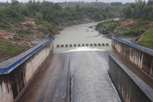 Cam Lâm triển khai phương án ứng phó bão số 6