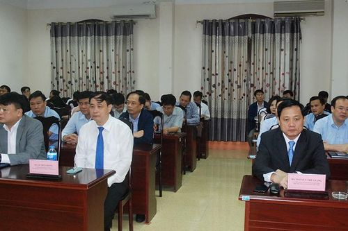 69 học viên tham gia lớp bồi dưỡng lãnh đạo, quản lý
