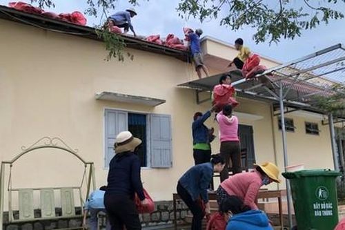 Hoàn thành di dời hơn 11.000 người trước bão Nakri đổ bộ