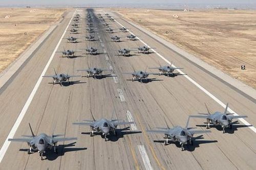 Tiêm kích F-35 Mỹ ào ạt 'đổ bộ' Israel, đòn tấn công phủ đầu Iran sắp tới?