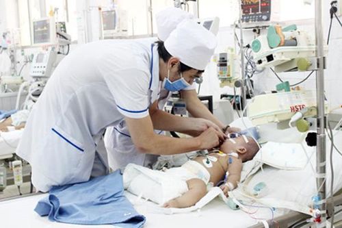 Cảnh giác với bệnh phổi khi chuyển lạnh