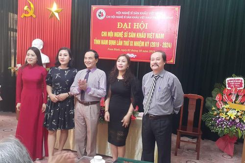 Đại hội chi hội cấp cơ sở ngành sân khấu: Giá như ở đó họ 'mướt mồ hôi' vì nghề...