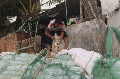 2 người tử vong khi tham gia phòng chống bão số 6