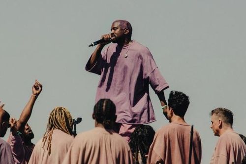 Album 'Jesus Is King' của Kanye West: Có xứng danh nghệ sĩ vĩ đại nhất của nhân loại?