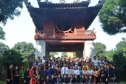 Vẻ đẹp nữ sinh các dân tộc tiểu biểu năm 2019 tại Lễ ghi danh sổ vàng
