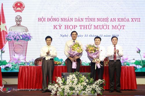 Bầu bổ sung hai Phó Chủ tịch UBND tỉnh Nghệ An