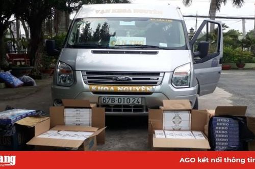 Bắt 2 ôtô khách Vạn Khoa Nguyên chở thuốc lá lậu