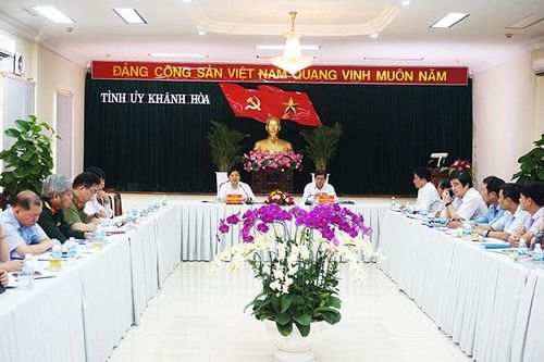 Tiểu ban Nội dung: Góp ý dự thảo Báo cáo chính trị của Ban chấp hành Đảng bộ tỉnh