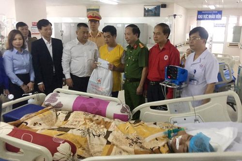 Hưởng ứng 'Ngày thế giới tưởng niệm các nạn nhân tử vong do tai nạn giao thông'