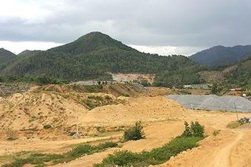 Cán bộ xã nhờ dân đứng tên chủ quyền đất để nhận tiền bồi thường