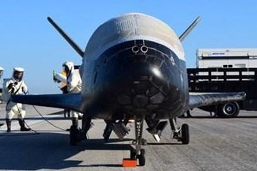 F-35 và F-22 sẽ được tích hợp công nghệ trao đổi thông tin từ vũ trụ