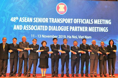 200 đại biểu dự Hội nghị quan chức cấp cao Giao thông vận tải ASEAN 48
