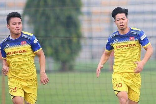 Nhận lời chúc của Sint Truidense, Công Phượng khẳng định sẵn sàng cống hiến ở đội tuyển Việt Nam