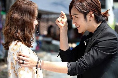 Gái trẻ và cái kết thê thảm vì yêu nhầm 'soái ca' siêu lừa đảo
