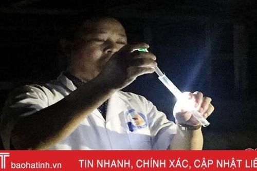 Theo chân y, bác sỹ Hà Tĩnh bắt 'thủ phạm' gây bệnh sốt rét