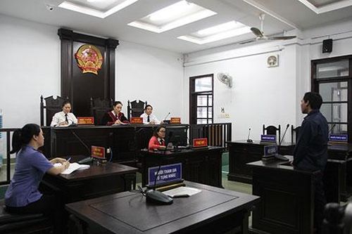 Bị phát hiện khi vừa bán đồ trộm cắp