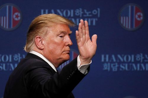 Trump có thể sẽ hoãn áp thuế với ô tô của châu Âu
