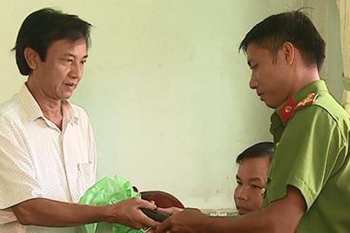 Đẩy mạnh công tác thu hồi vũ khí, vật liệu nổ