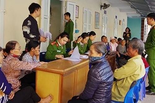 Cấp CCCD miễn phí cho người già, người tàn tật và các đối tượng chính sách